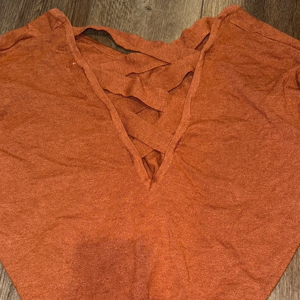 Women's Cut-out Sweater - Rust Orange - Picture 3 of 3